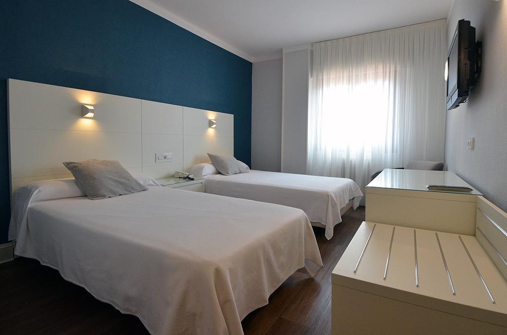 Hostal Vista Alegre Castro Urdiales Exterior photo