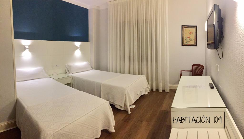 Hostal Vista Alegre Castro Urdiales Exterior photo