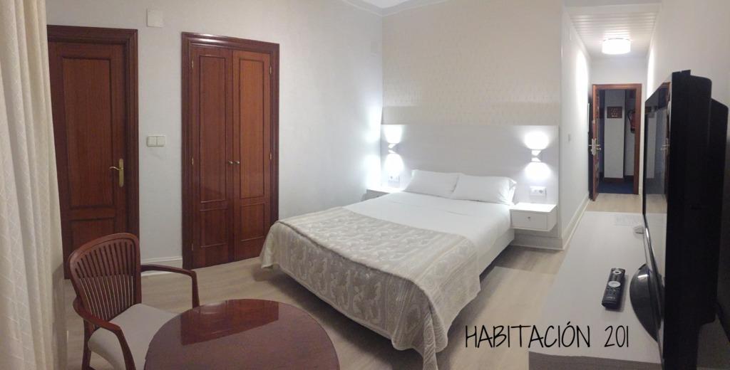 Hostal Vista Alegre Castro Urdiales Exterior photo