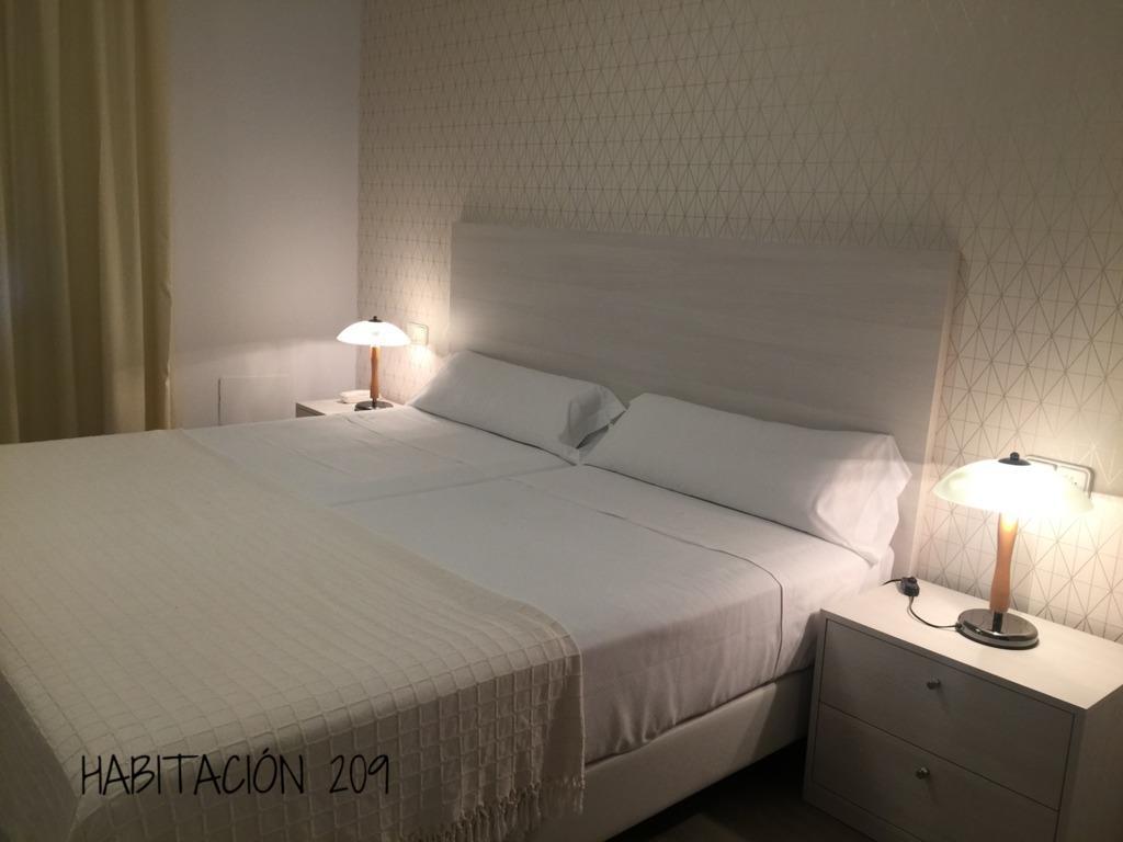 Hostal Vista Alegre Castro Urdiales Exterior photo
