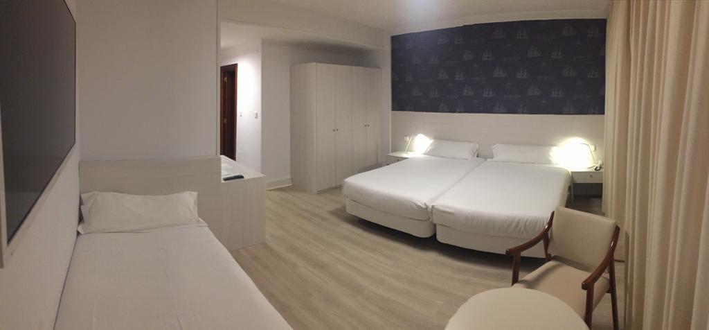 Hostal Vista Alegre Castro Urdiales Exterior photo