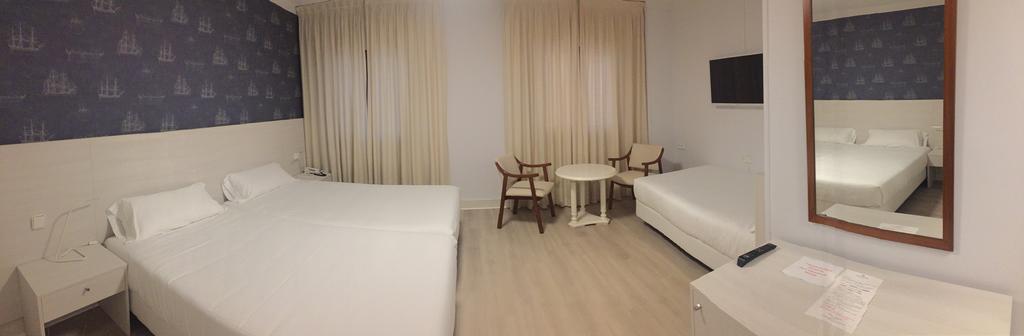 Hostal Vista Alegre Castro Urdiales Exterior photo