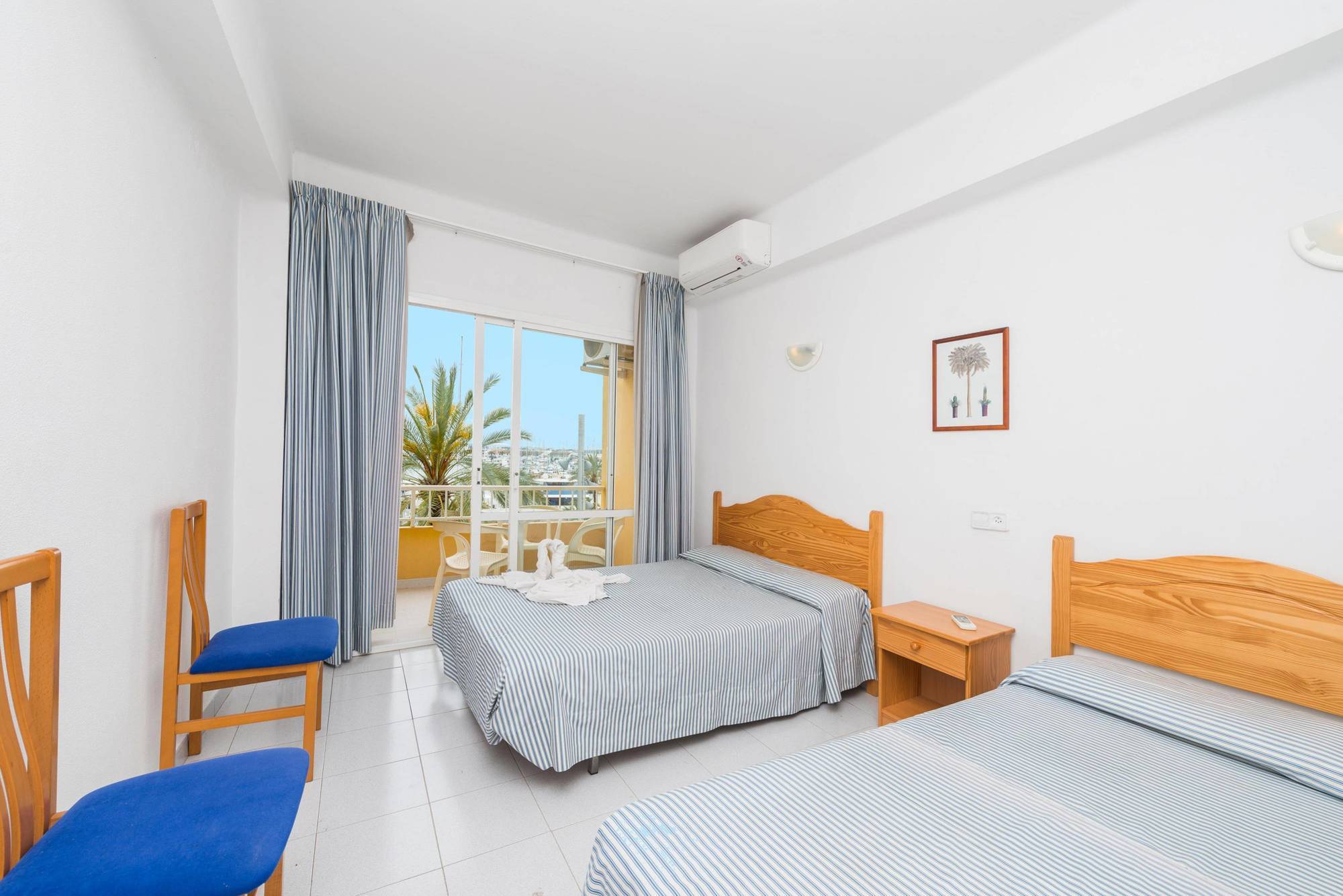 Hostal Vista Alegre Castro Urdiales Exterior photo