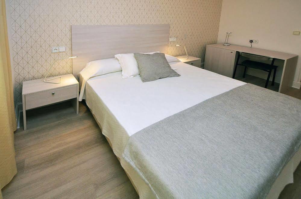 Hostal Vista Alegre Castro Urdiales Exterior photo